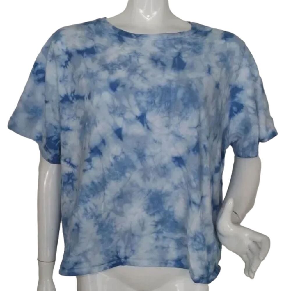 ELIZABETH & JAMES Cropped Tee, 1X, Tonal blue Tie Dye, Short slv, Waist length